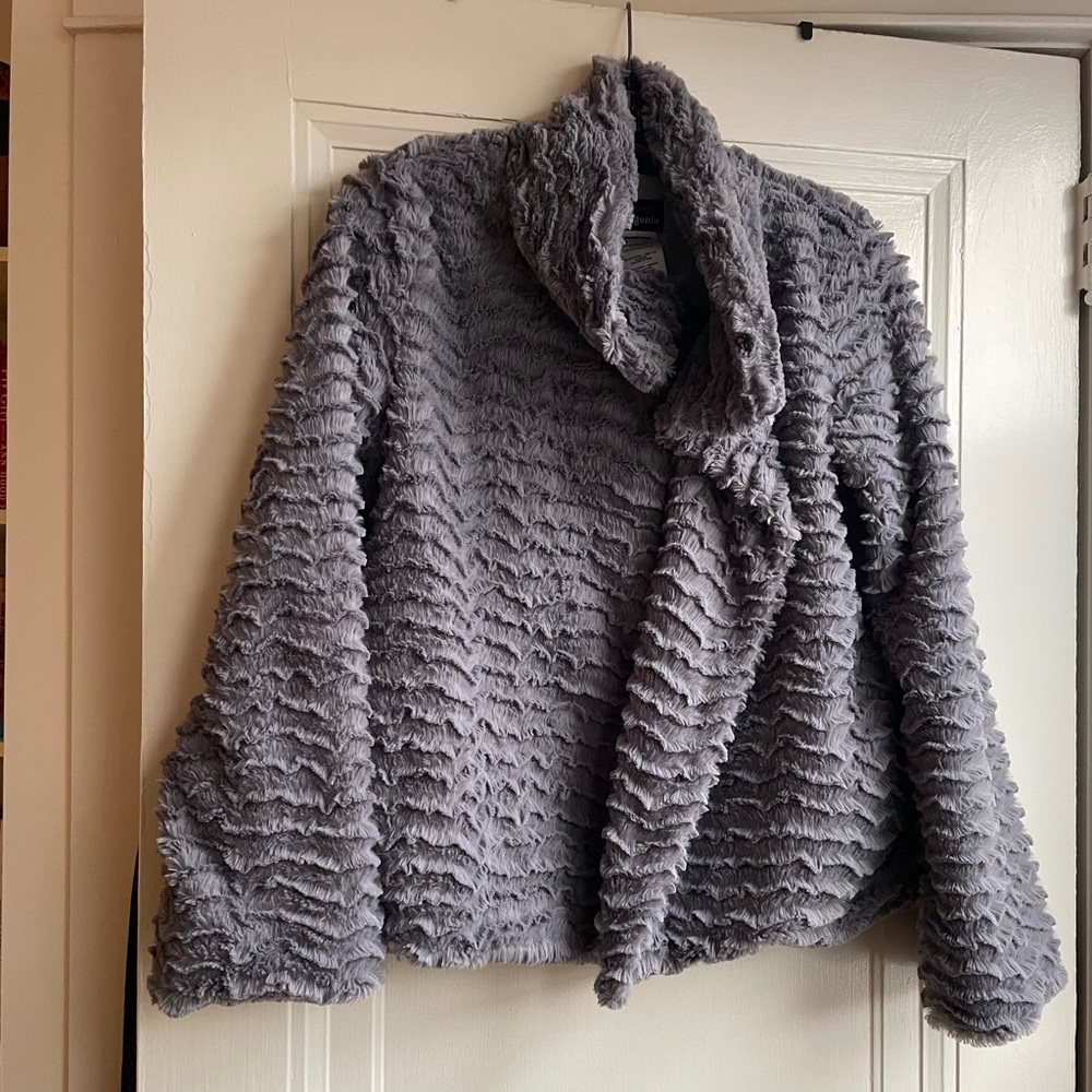 Grey Pelage Patagonia Coat